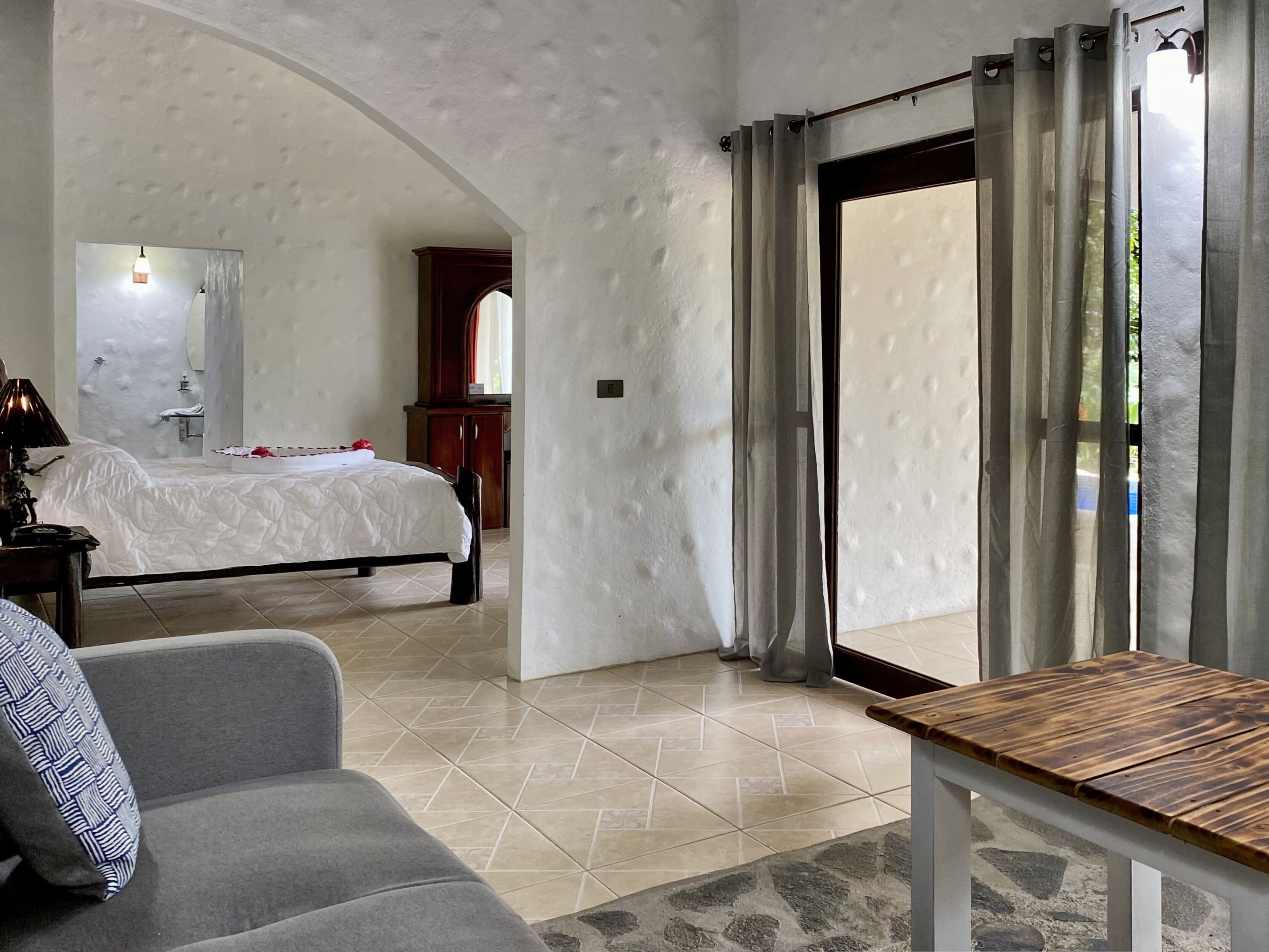 honeymoon villa | 1 bedroom, down duvets, pillow-top beds, in-room safe