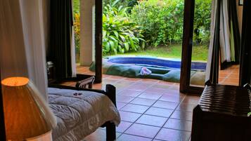 Villa Garabito | Couette en duvet d'oie, surmatelas, coffres-forts dans les chambres