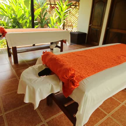 Couples treatment rooms, body treatments, mud baths, hydrotherapy