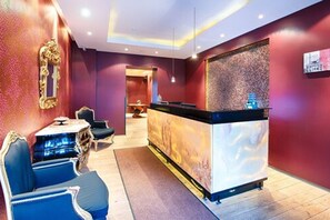 Reception - Hotel Metropolitan Berlin (Berlin)