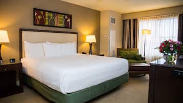 Premium bedding, pillowtop beds, in-room safe, desk