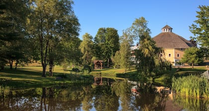 The Inn at Round Barn Farm