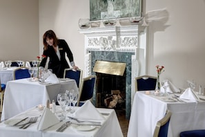 Breakfast and dinner served  - Hadlow Manor (Tonbridge)