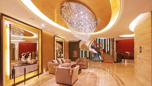 Lobby sitting area - LDF All Suites (Shanghai)