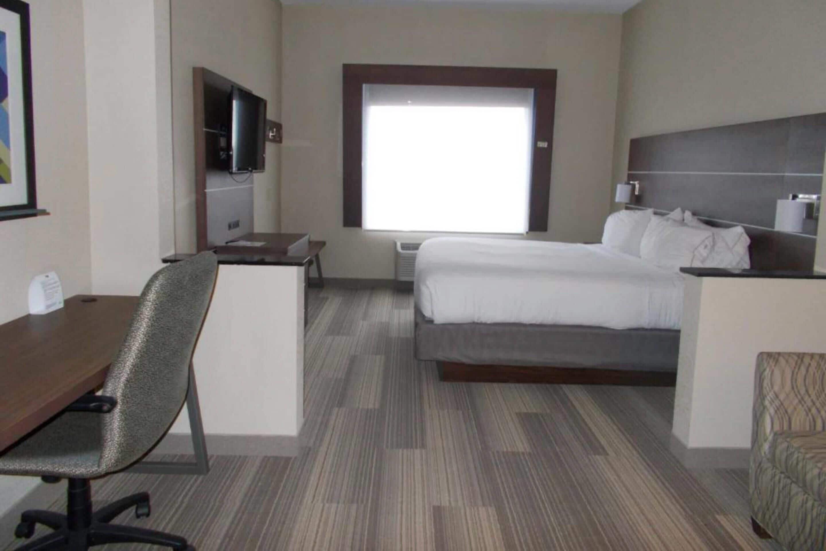 Literie de qualité supérieure, coffres-forts dans les chambres, bureau