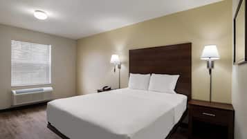 Skrivebord, skrivebord for bærbar PC og blendingsgardiner