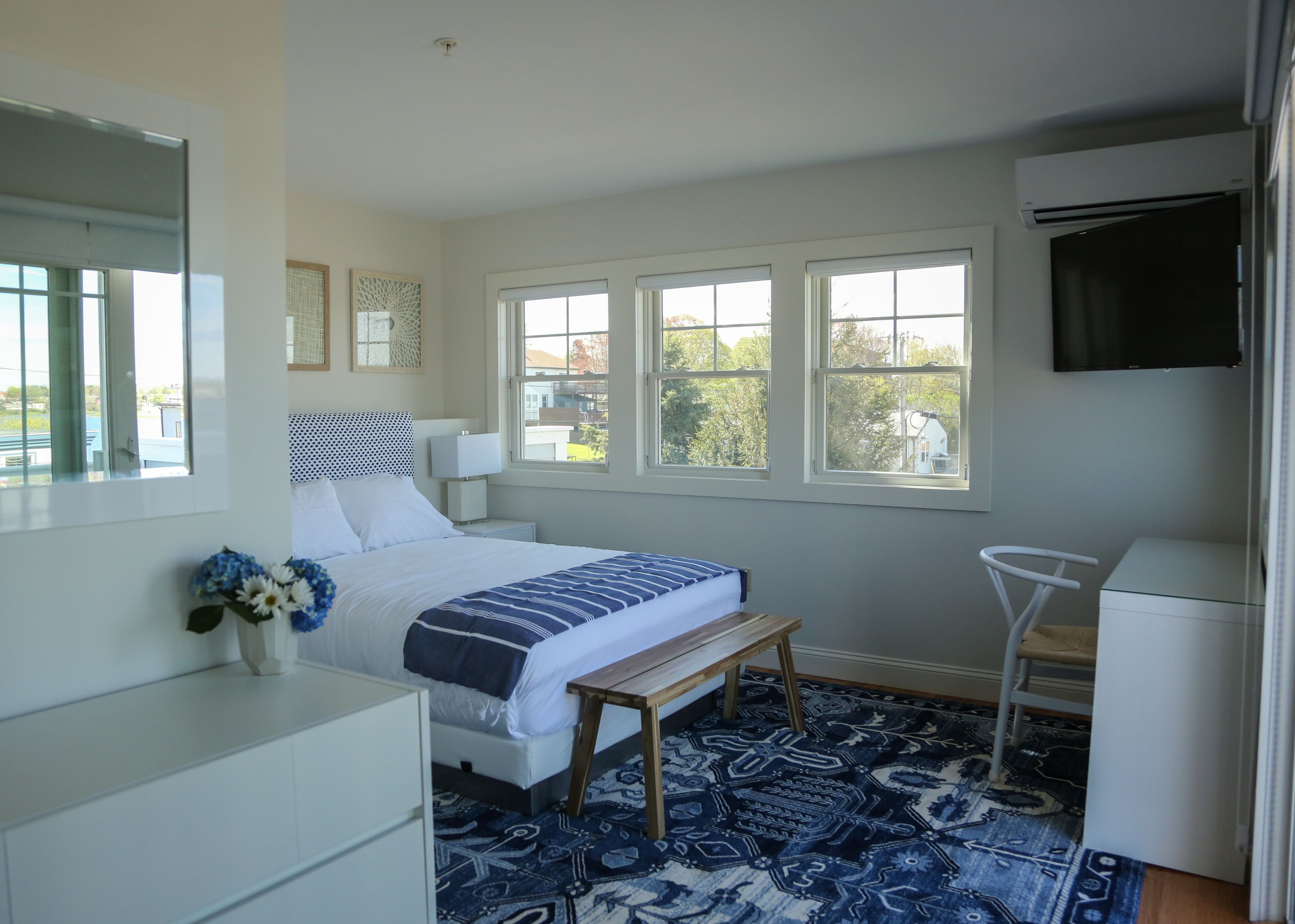 1 bedroom, hypo-allergenic bedding, individually decorated, desk