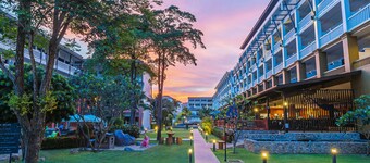 Kata Sea Breeze Resort