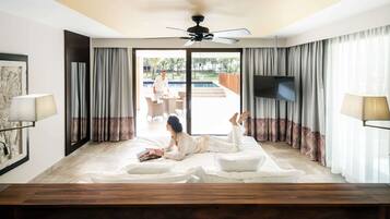 Artículos del minibar gratis y caja de seguridad en la habitación