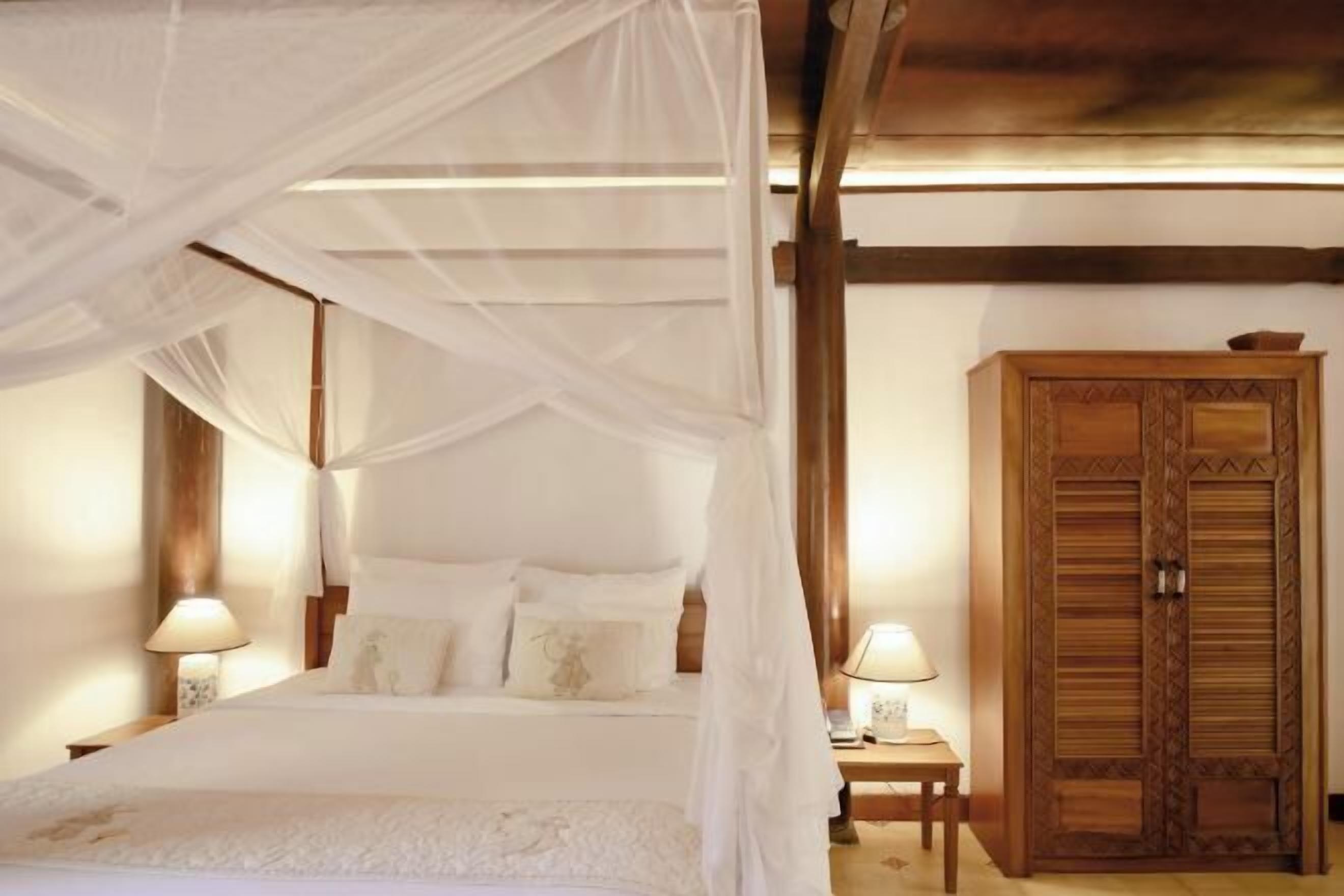 Pillow-top beds, minibar, in-room safe, desk