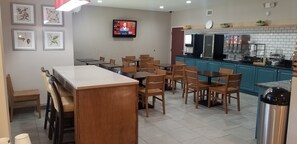 Free daily buffet breakfast 