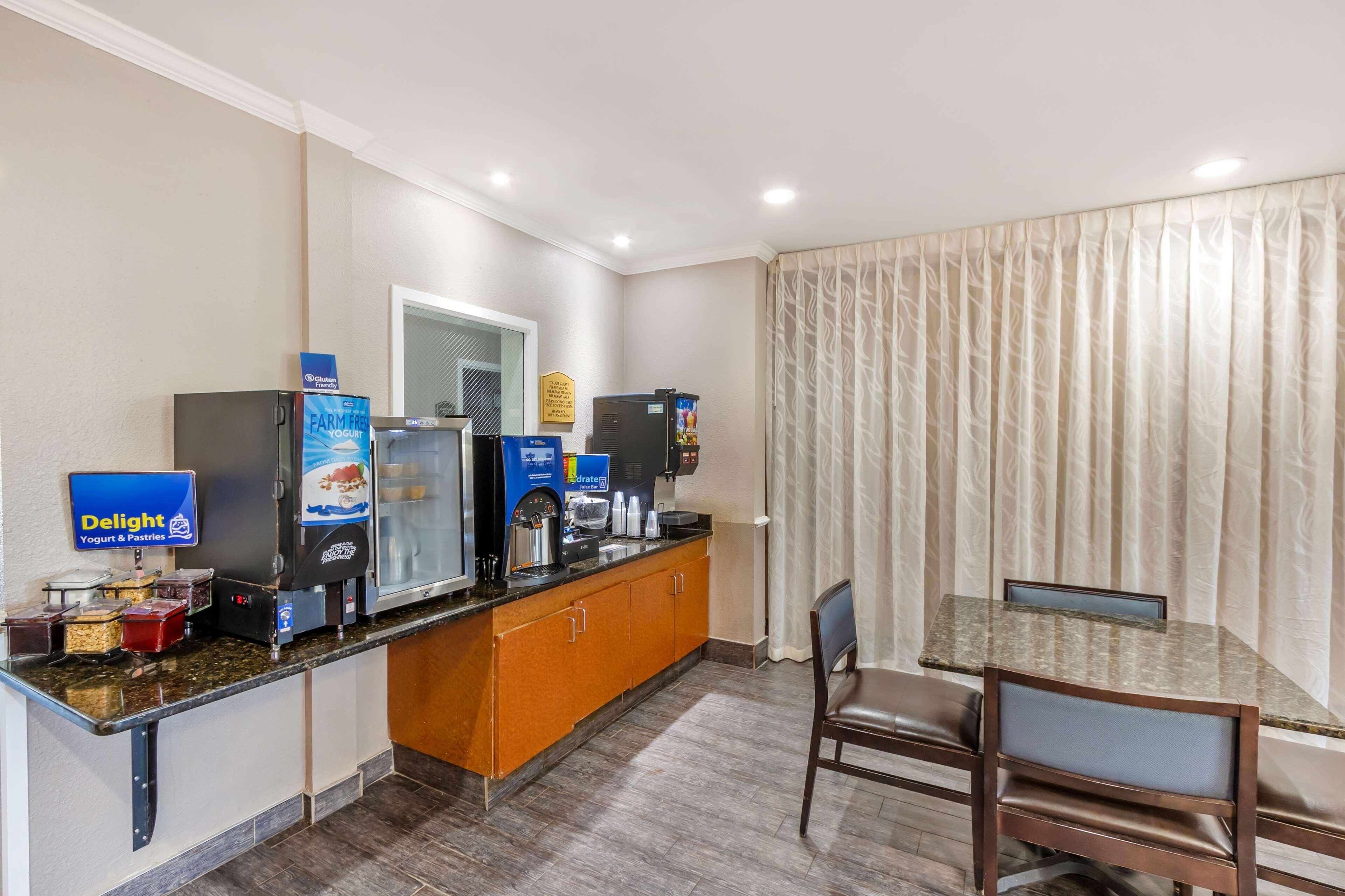 Photo - Comfort Inn & Suites North Charleston - Northwoods