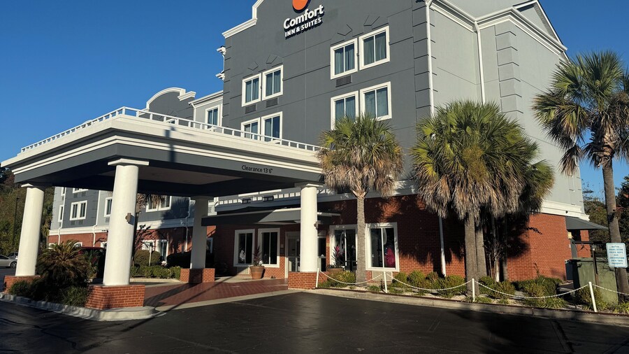 Comfort Inn & Suites North Charleston - Northwoods