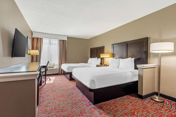 1 bedroom, premium bedding, pillowtop beds, in-room safe - Comfort Inn & Suites North Charleston - Northwoods (North Charleston)