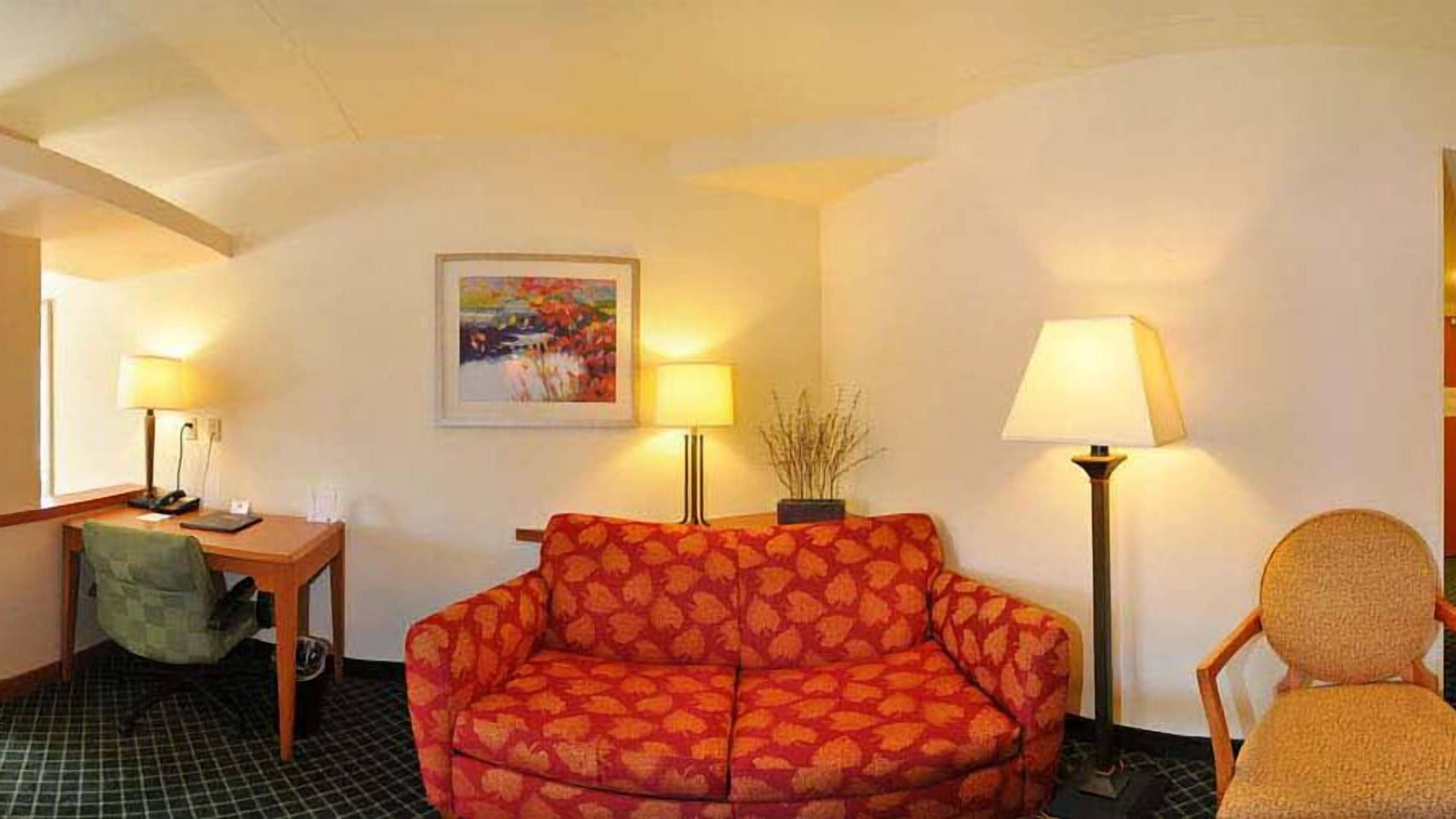 38-inch led tv with satellite channels, tv