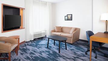 Caja de seguridad en la habitación y escritorio