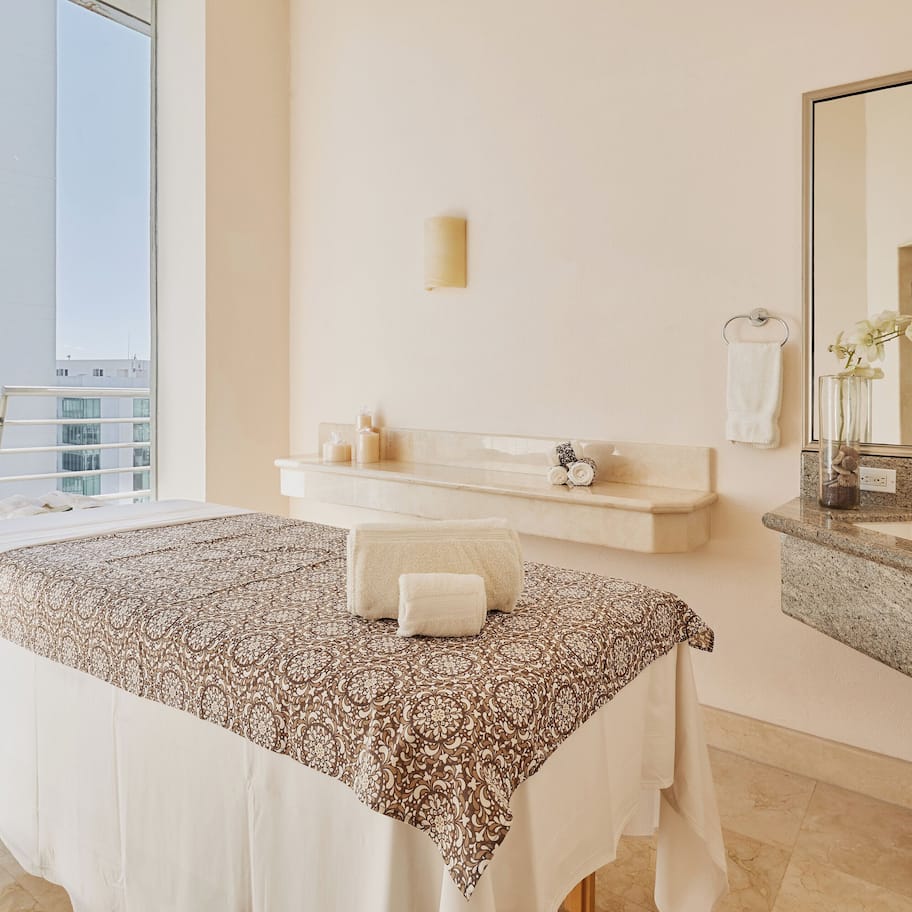 Steam room, facials, massage/treatment rooms, manicures and pedicures