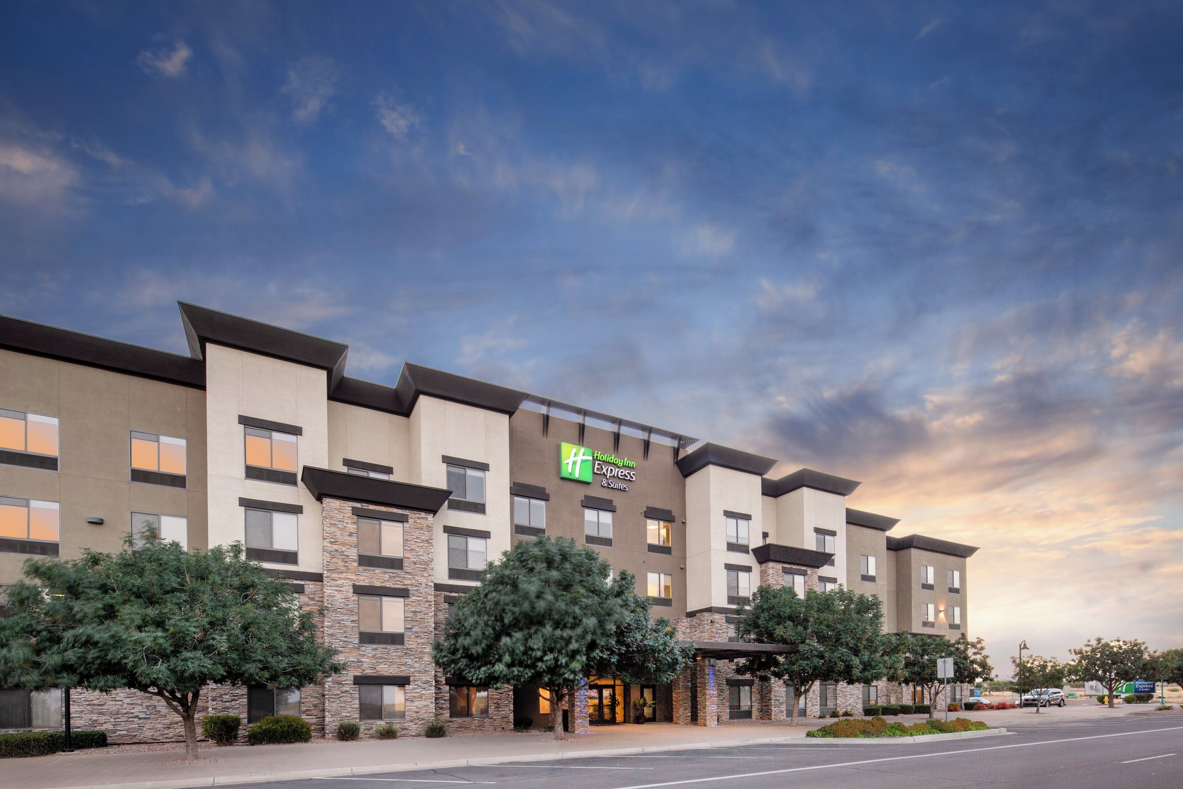 Photo - Holiday Inn Express Surprise by IHG