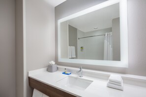 Combined shower/tub, free toiletries, hair dryer, towels - Holiday Inn Express Surprise by IHG (Surprise)