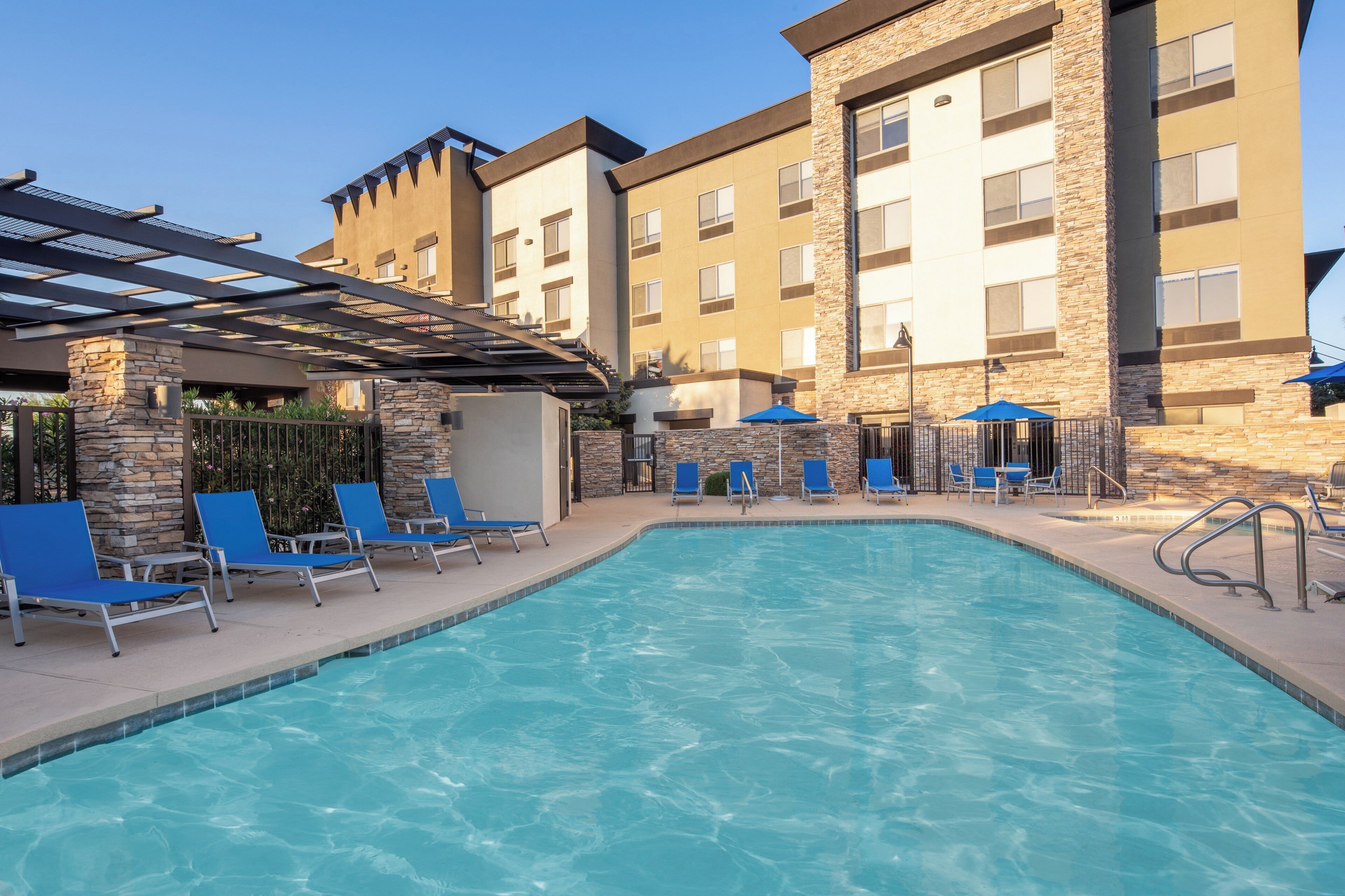 Photo - Holiday Inn Express Surprise by IHG