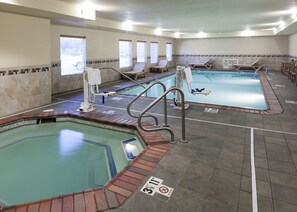 Indoor spa tub