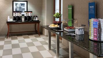 Petit déjeuner buffet compris tous les jours