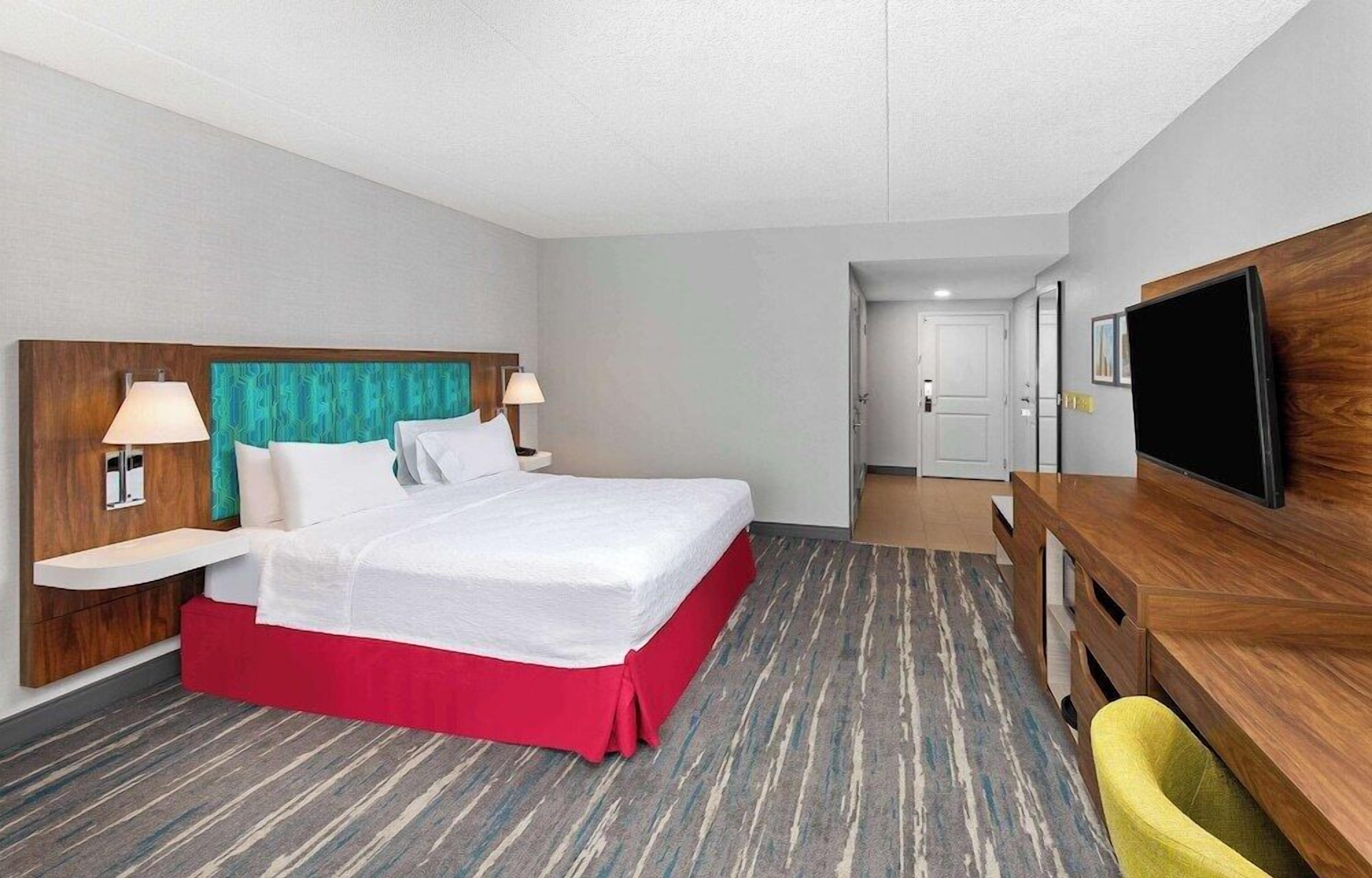 Desk, blackout curtains, iron/ironing board, free WiFi