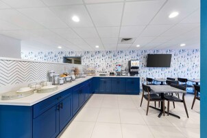 Desayuno continental incluido todos los días