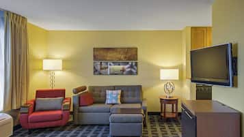 Suíte, 2 quartos | 1 quarto, cofres nos quartos, escrivaninha, cortinas blackout