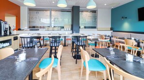 Daily buffet breakfast (EUR 13.9 per person)
