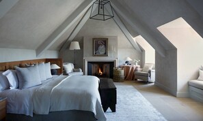 Room (Long) | Minibar, in-room safe, iron/ironing board, free WiFi - Heckfield Place (Hook)