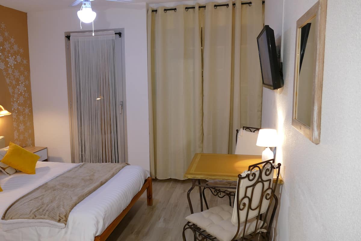Double or Twin Room, Lakeside | In-room safe, desk, laptop workspace, soundproofing