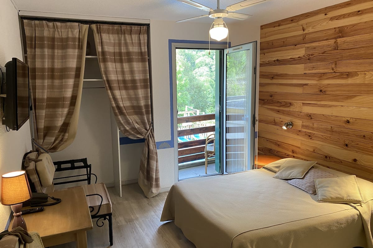 Coffres-forts dans les chambres, bureau