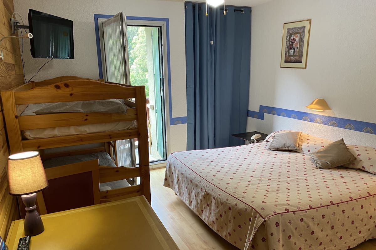 Chambre familiale côté lac