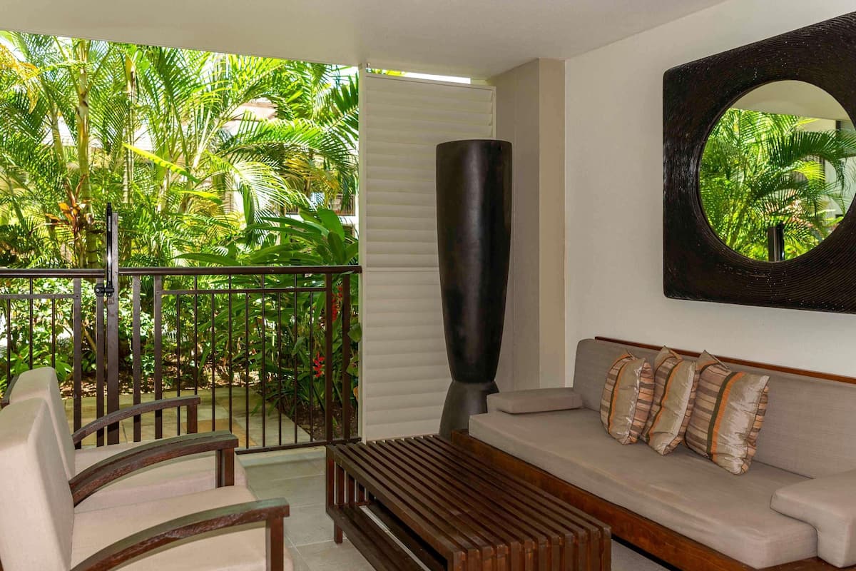 1 bedroom, premium bedding, minibar, in-room safe