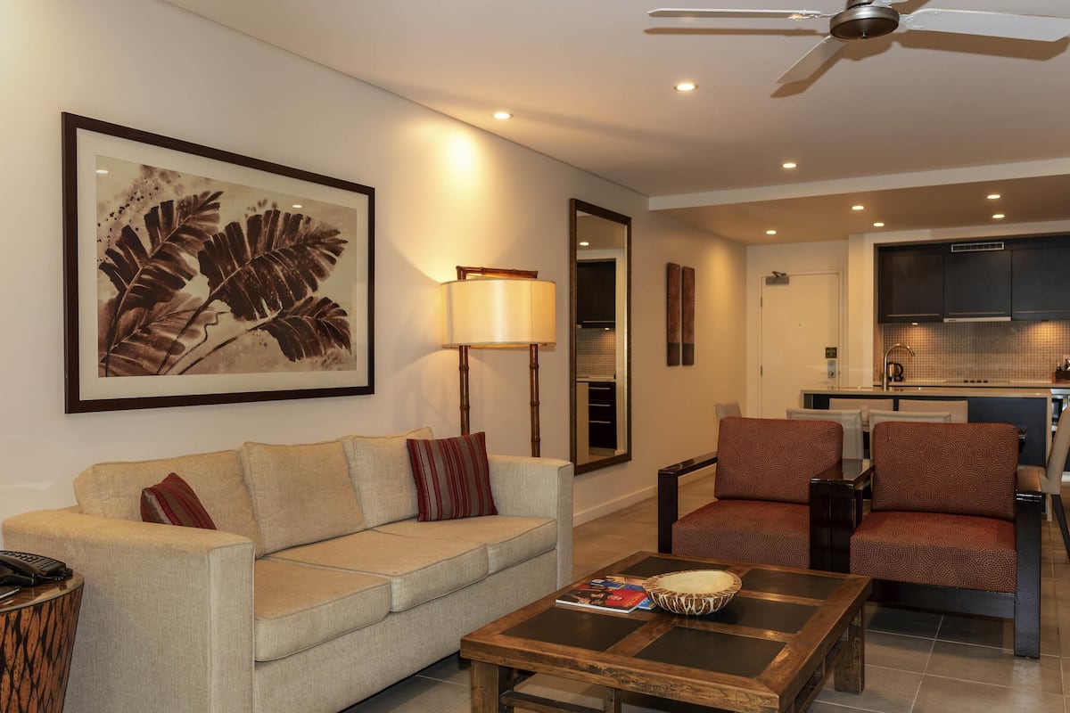 1 bedroom, premium bedding, minibar, in-room safe