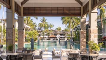 Breakfast, lunch, dinner served; pool views