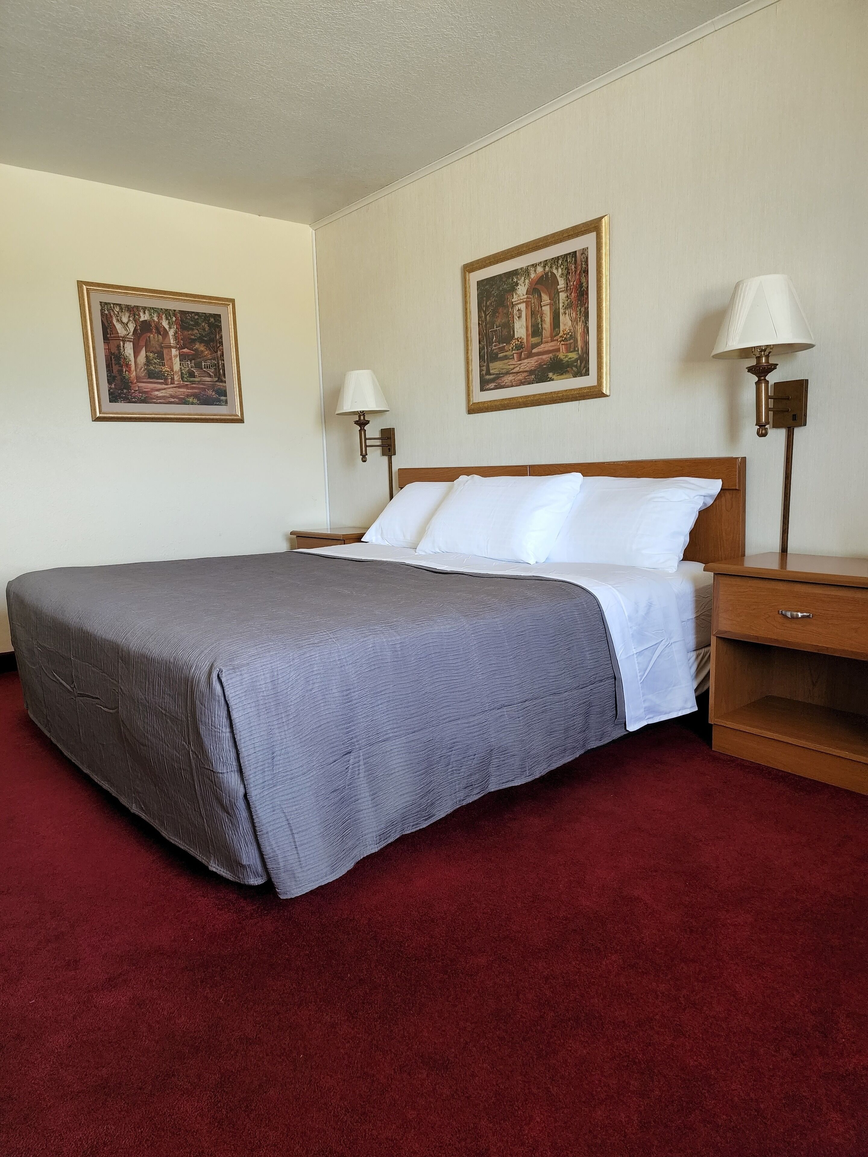 room, 1 king bed, non smoking | 1 bedroom, desk, laptop workspace, blackout curtains