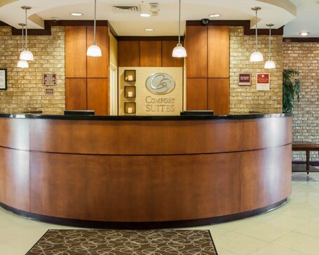 Comfort Suites Southport - Image 24