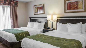 Skrivebord, strykejern/-brett, wi-fi (inkludert) og sengetøy