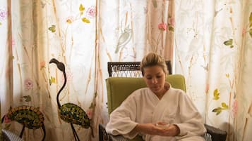 Couples treatment room(s), body treatments, hydrotherapy