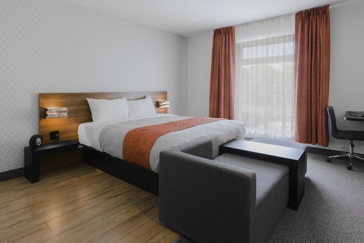 Chambre Signature Plus, 1 Lit Queen