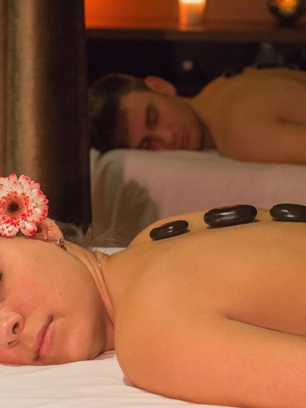 Salas de tratamiento para parejas, tratamientos corporales, hidroterapia