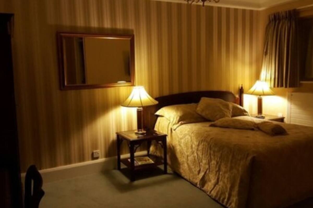 double room | individually decorated, individually furnished, desk, soundproofing