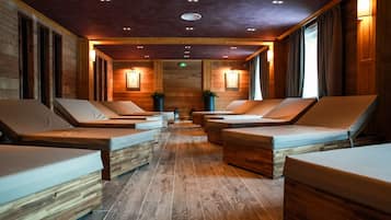 Sauna, spa tub, steam room, massages