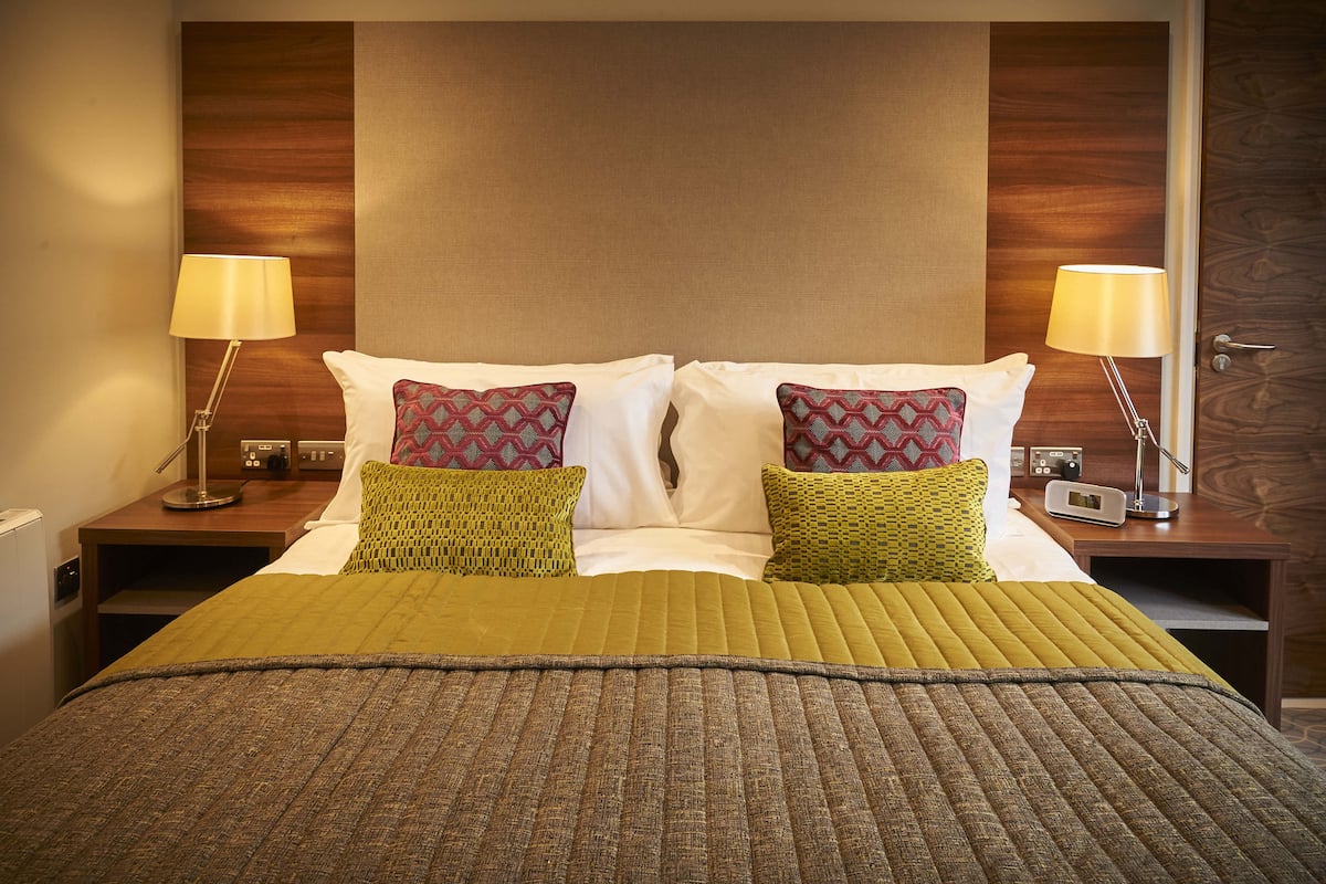 drift classic plus double/twin | in-room safe, desk, laptop workspace, iron/ironing board