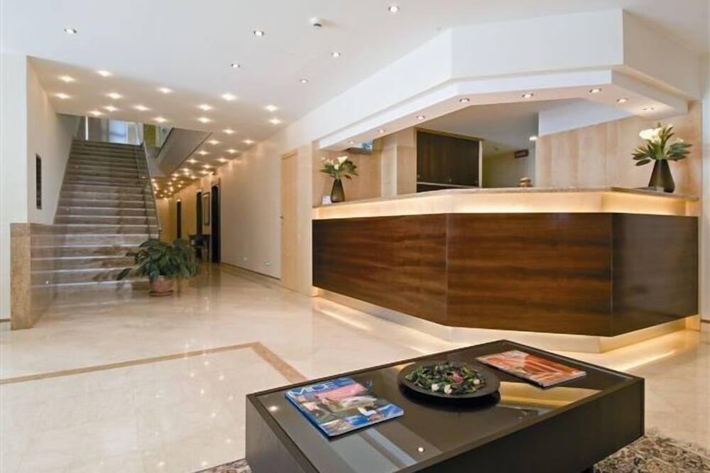 Suites & Residence Hotel Napoli