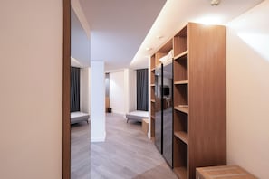 Executive Suite | Wardrobe