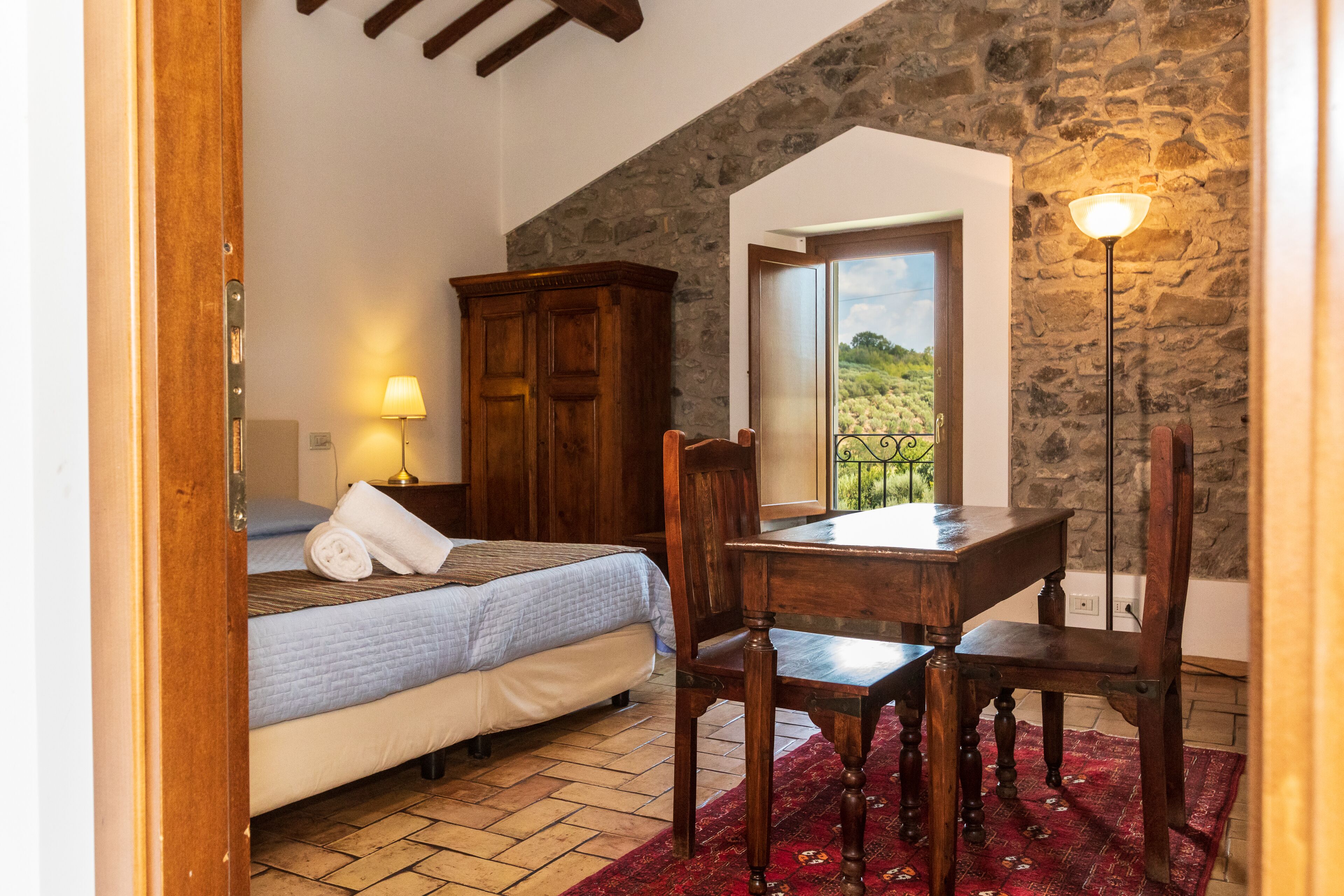 Doppia Superior | Minibar, una cassaforte in camera, una scrivania, Wi-Fi gratuito