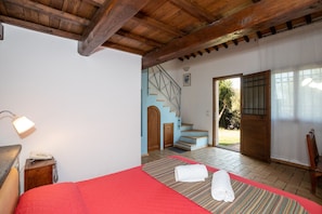 Junior Suite | Minibar, in-room safe, desk, free WiFi